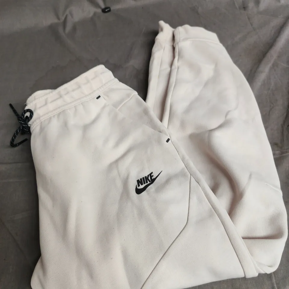 NIKE TECH FLEECE JOGGERS SIZE S 