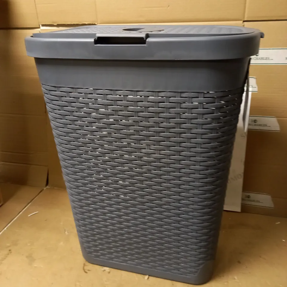 ADDIS FAUX RATTAN 40LTR SLIM LAUNDRY HAMPER RRP £24.99