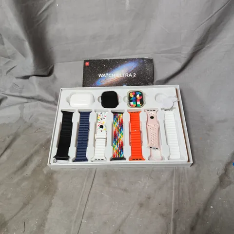 I20 ULTRA 2 MAX SUIT 10 IN 1 SET, ASSORTED SMART WATCHES AND EARPHNONES