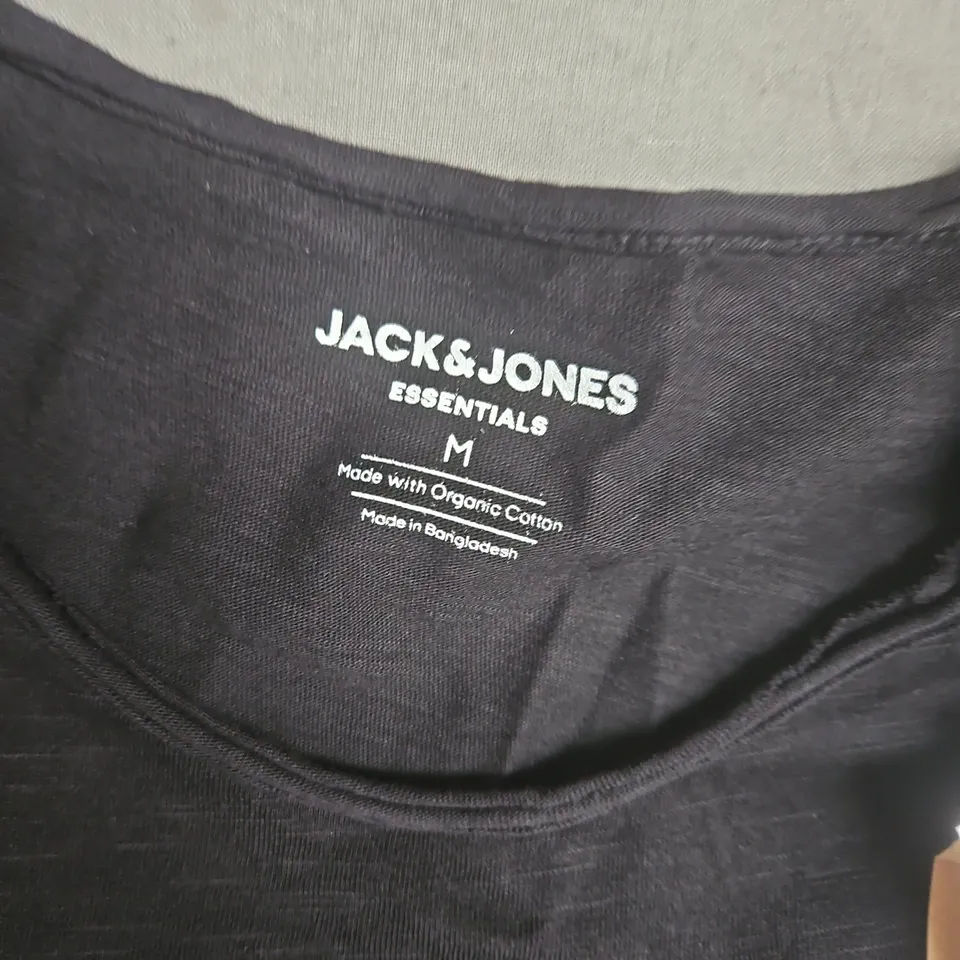 JACK & JONES ESSENTIALS T-SHIRT – BLACK, SIZE M
