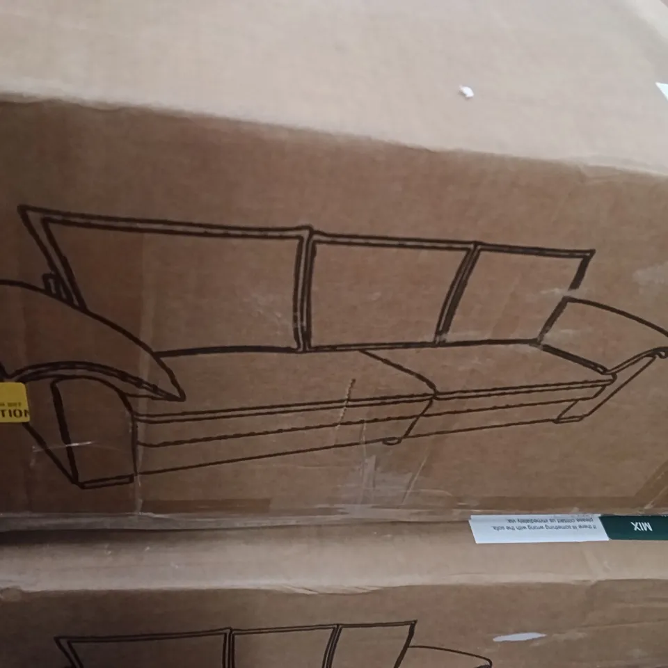 BOXED AAQZ DESIGNER COUCH