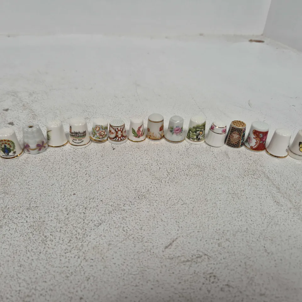 APPROXIMATELY 38 CHINA PORCELAIN COLLECTORS VINTAGE THIMBLES - COLLECTION ONLY