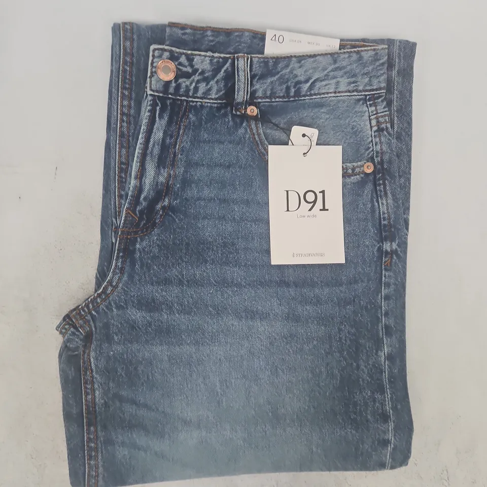 STRADIVARIUS D91 LOW WIDE JEANS IN BLUE SIZE UK 12