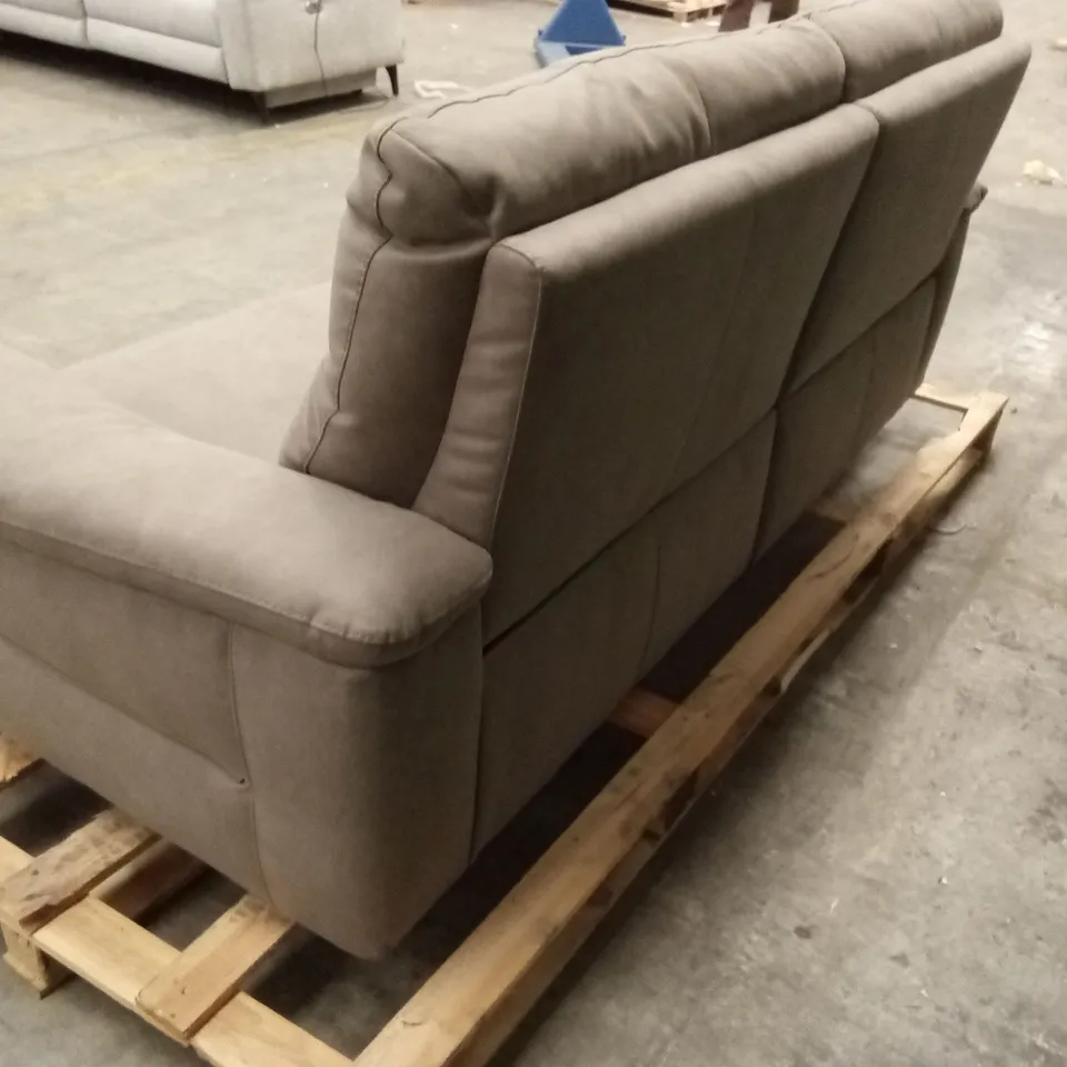 QUALITY DESIGNER ITALIAN MADE LARGE 3 SEATER ELECTRIC RECLINER MICROFIBRE UPHOLSTERED SOFA