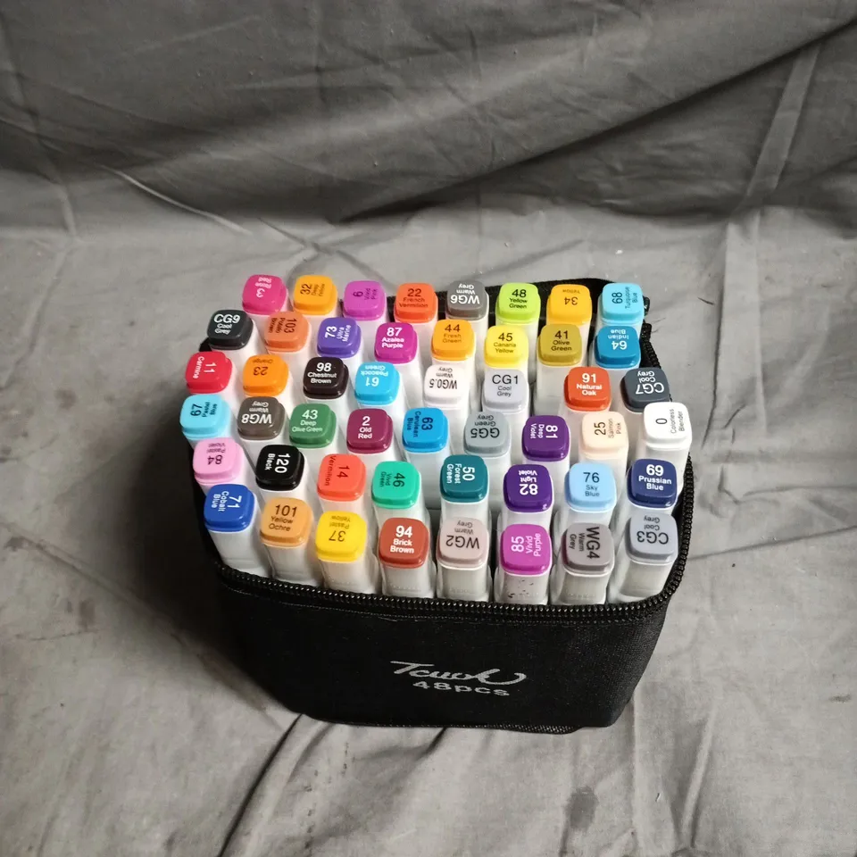 SET OF 48 COLOUR MARKERS IN BLACK ZIP POUCH