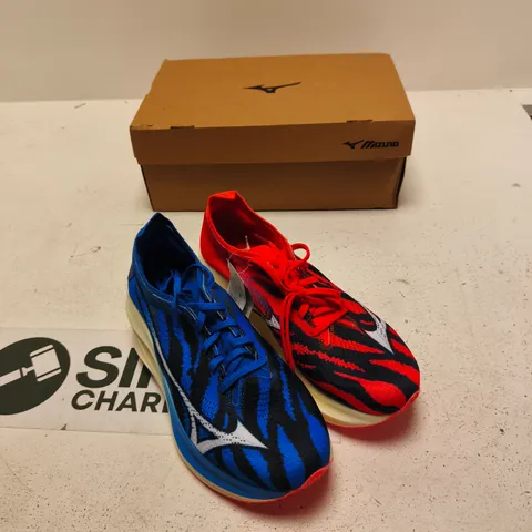 MIZUNO WAVE REBELLION PRO 3 RUNNING SHOES – UK 7.5 (EU 41) – BLUE & RED – BOXED 