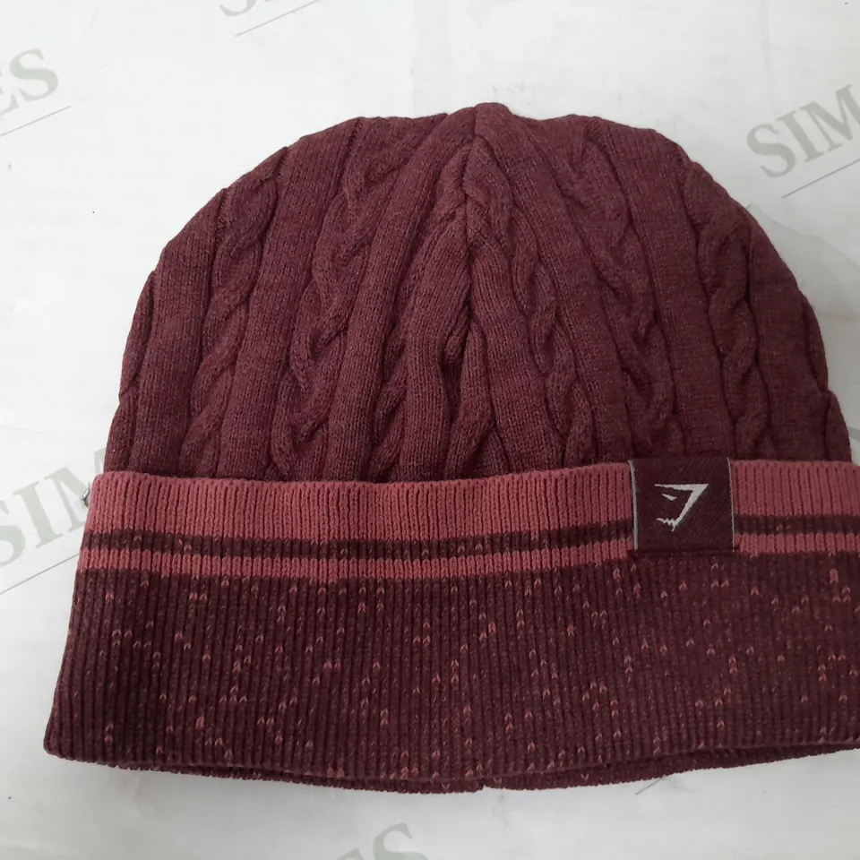 GYMSHARK CABLE BEANIE IN RICH MAROON - ONE SIZE