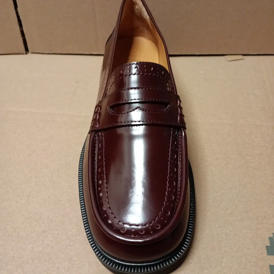 UNBOXED PAIR OF LES SOULIERS SEZANE SHOES IN BROWN - SIZE 38