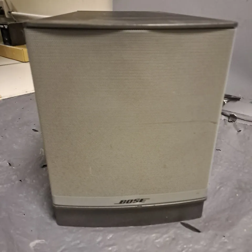 UNBOXED BOSE COMPANION 5 MULTIMEDIA SPEAKER