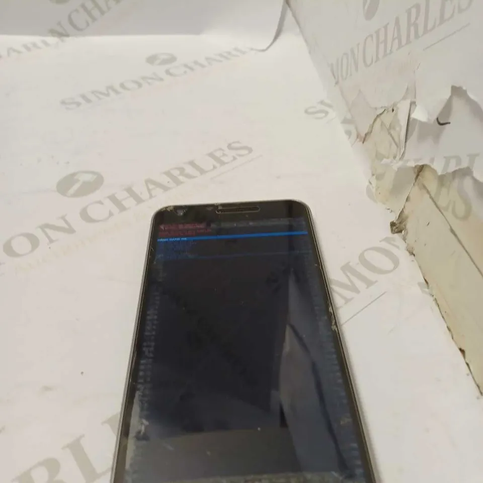 ANDROID DESIGNED NY VODAFONE 4G