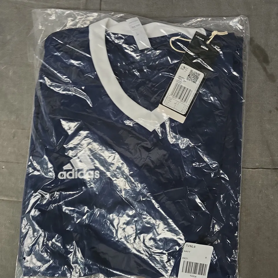 BAGGED ADIDAS ENTRADA 22 TRAINING T-SHIRT IN BLUE/WHITE SIZE SMALL