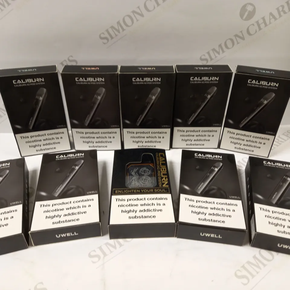 BOX OF APPROX 20 VAPING DEVICES AND ACCESSORIES TO INCLUDE CALIBURN A2 POD SYSTEM, CALIBURN GK2 POD SYSTEM AND CALIBURN PORTABLE SYSTEM KIT