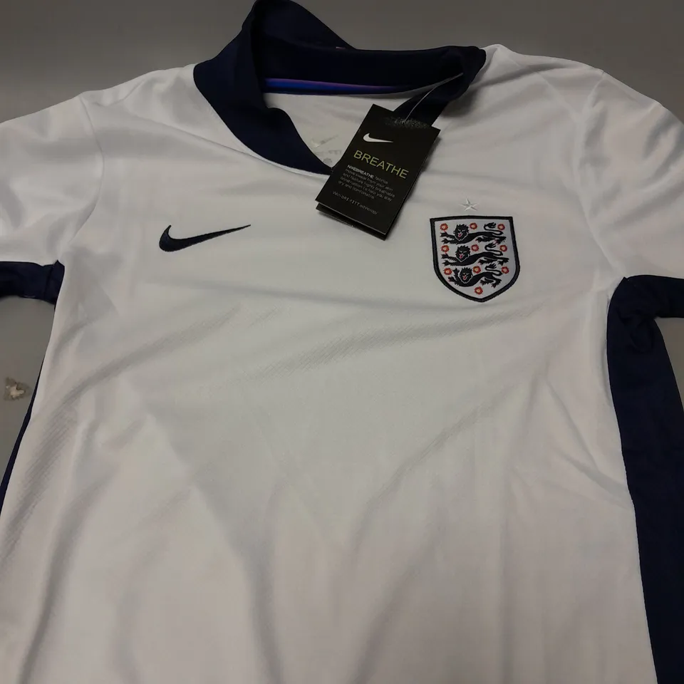 NIKE WHITE ENGLAND FOOTBALL SHIRT - SIZE KIDS 24