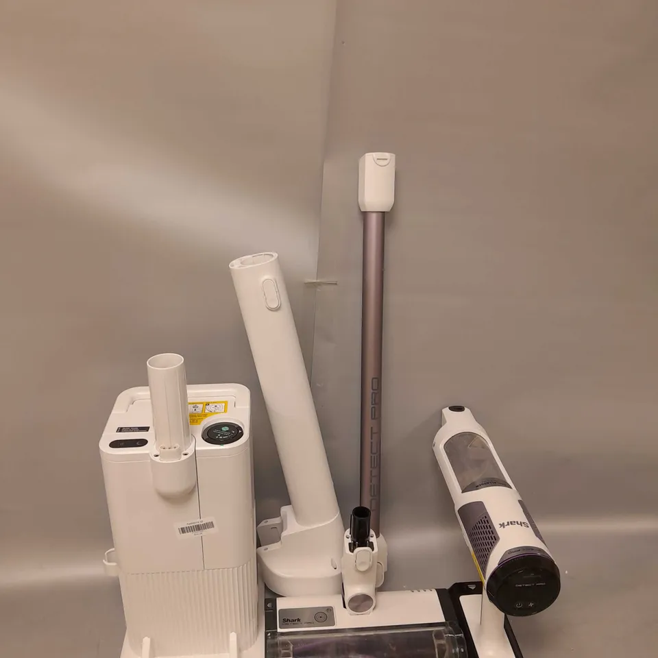 SHARK CORDLESS DETECT PRO VACUUM CLEANER 