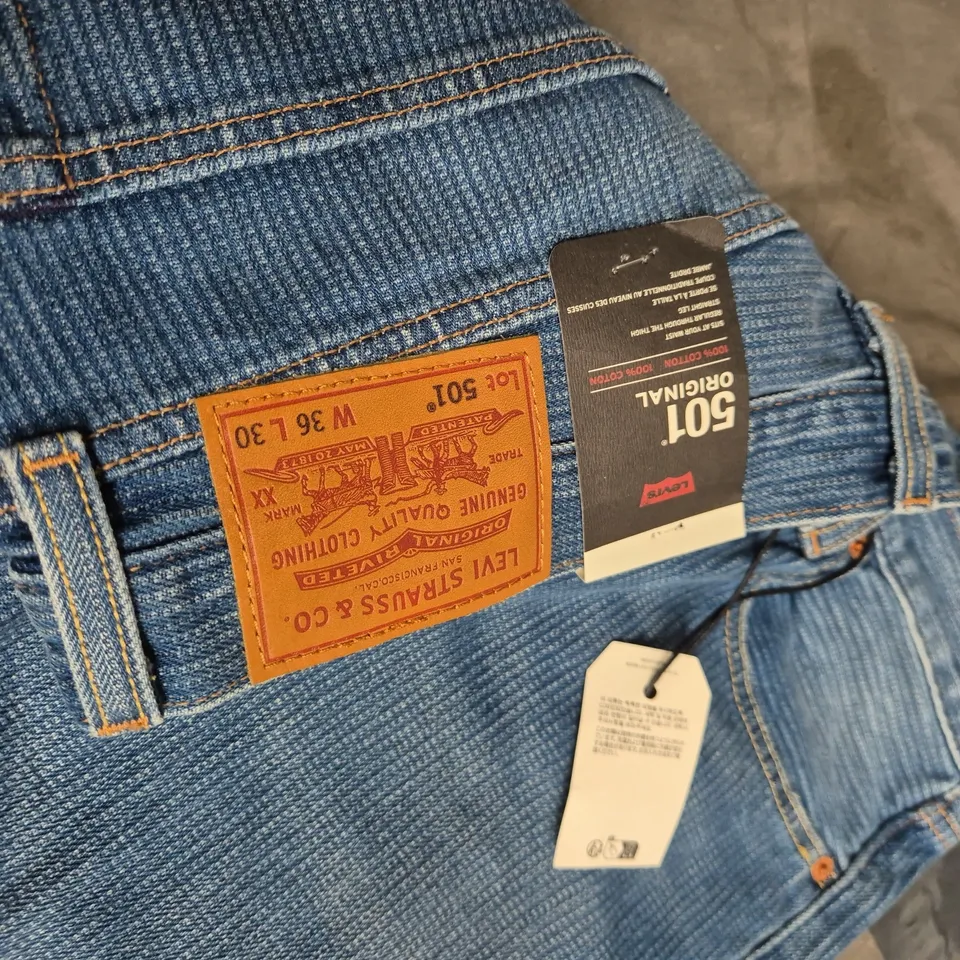 LEVI'S 501 ORIGINAL JEANS – WAIST 36 X INSEAM 30 – DENIM