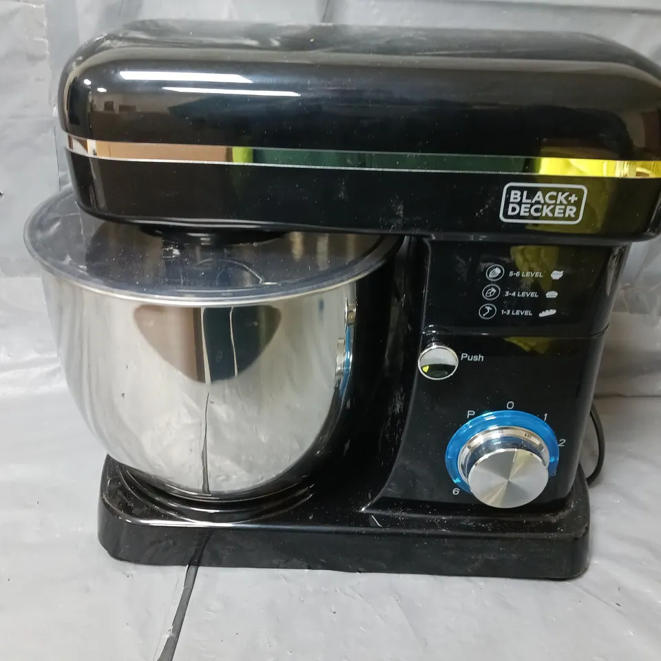 BOXED BLACK+DECKER 1300W WATT STAND MIXER