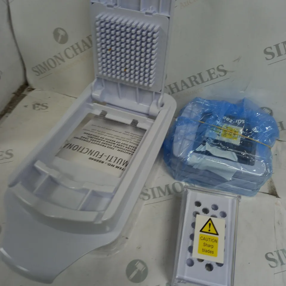 COOK'S ESSENTIALS MULTIFUNCTIONAL SLICER & DICER - WHITE