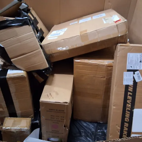 PALLET OF ASSORTED HOUSEHOLD GOODS AND PRODUCTS TO INCLUDE;KIDS BIKE,RETRACTABLE SAFETY GATE,CAR SEAT