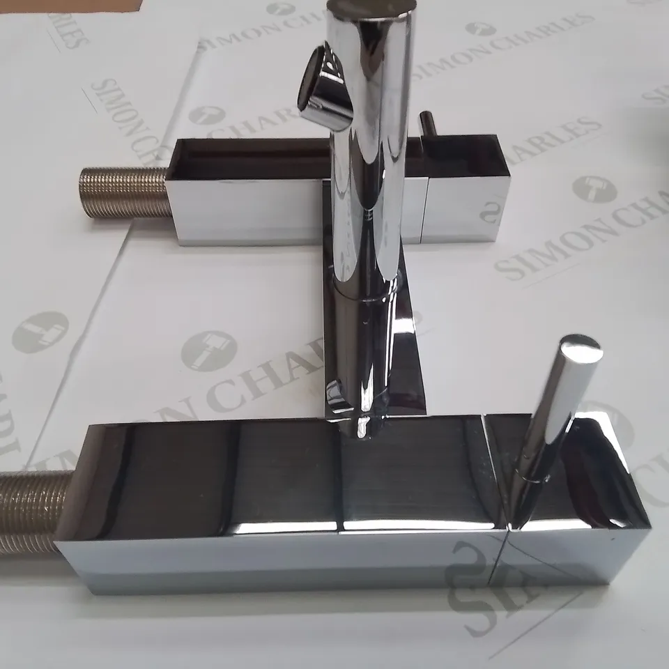 VELDEAU HAMPTON BATH FILLER IN CHROME - 270X230X165MM