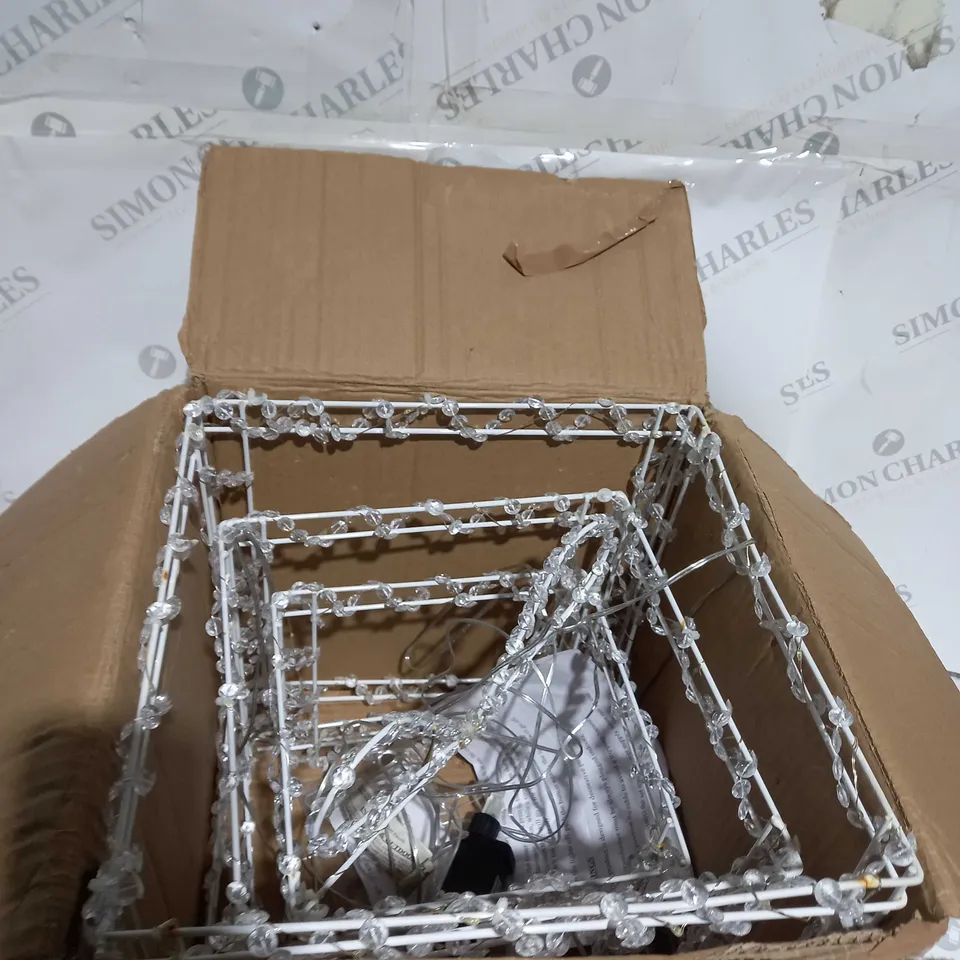 BOXED HOME REFLECTIONS STACKABLE INDOOR/OUTDOOR PRESENTS