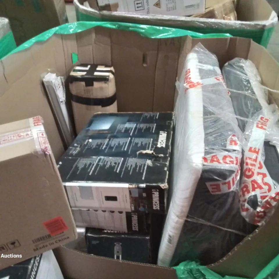 PALLET CONTAINING VARIOUS BOXED HOUSEHOLD ITEMS TO INCLUDE: PANEL HEATERS, TOWER FAN, DEHUMIDIFIER,  CONVECTOR HEATER AND LOTS MORE UNMARKED BOXED ITEMS.