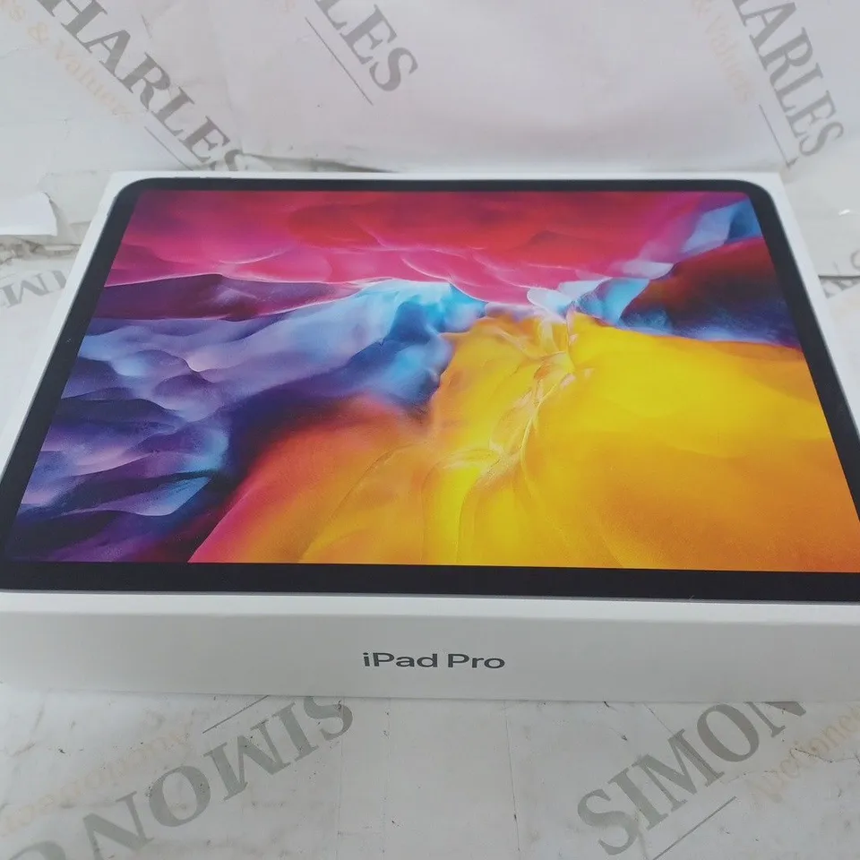 BOXED IPAD PRO 11" 256GB A2228