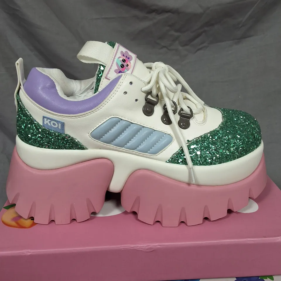 BOXED KOI CANDY CUDDLES SPARKLING TRAINERS - UK 5