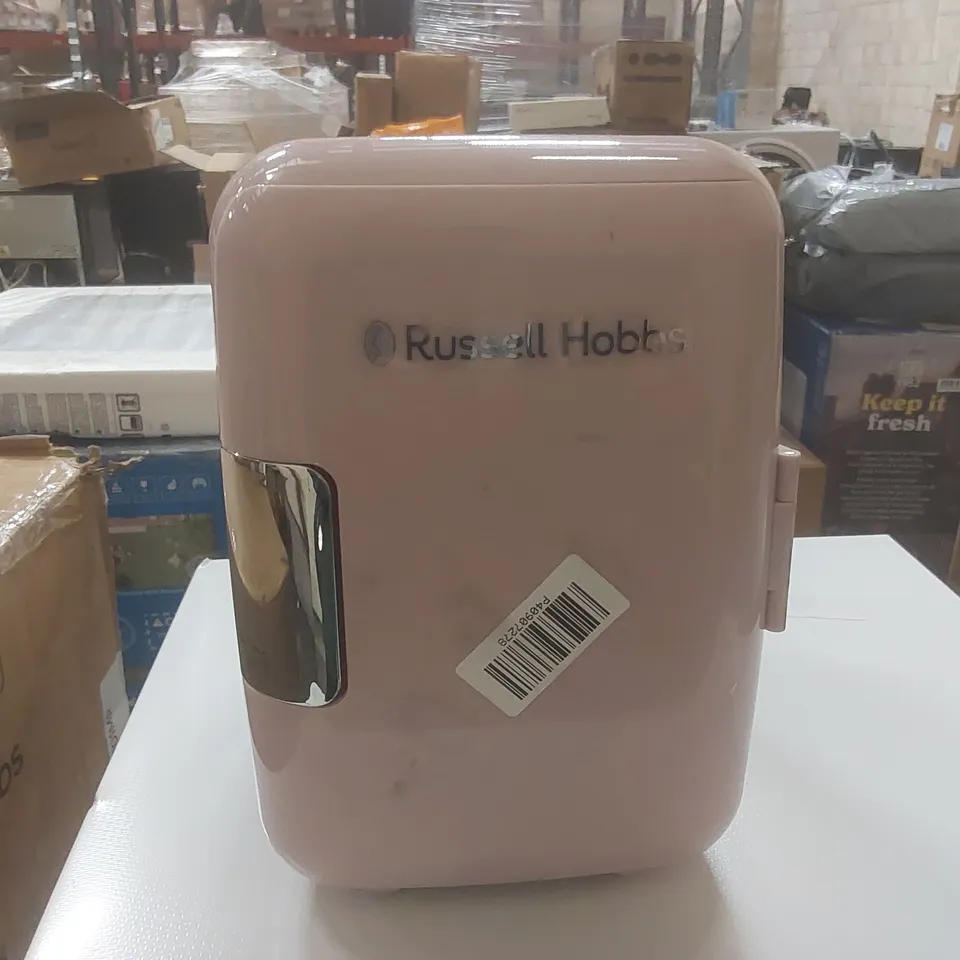 RUSSELL HOBBS 4L/6 CAN PORTABLE MINI COOLER & WARMER FOR DRINKS, COSMETICS/MAKEUP/SKINCARE, AC/DC POWER, RETRO STYLE, PINK, FOR BEDROOM, HOME, CARAVAN, CAR
