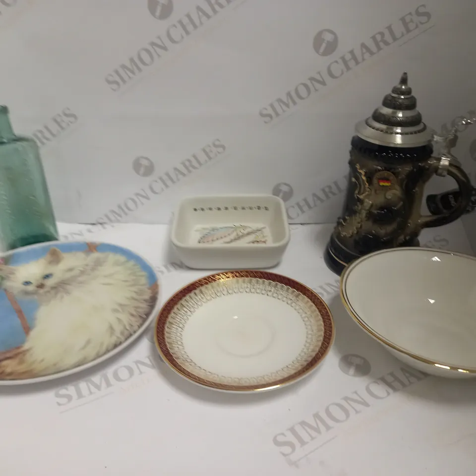 LOT OF APPROXIMATELY 15 ASSORTED POTTERY ITEMS - COLLECTION ONLY 