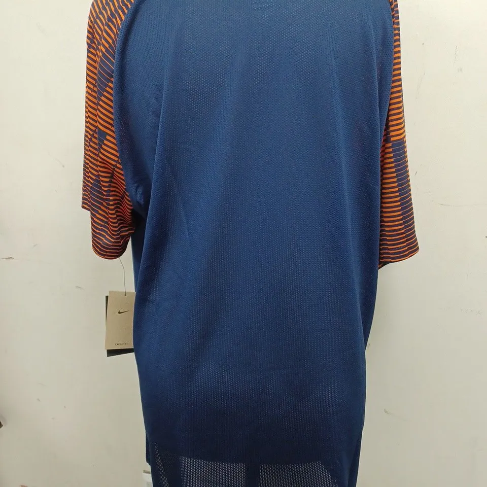 NIKE DRI-FIT BLUE & ORANGE T-SHIRT - SIZE XXL
