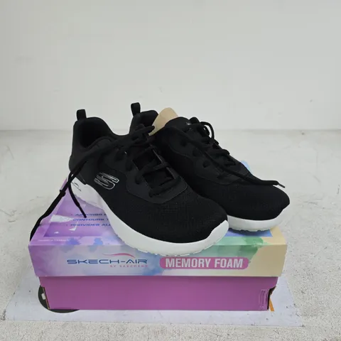 SKECHERS DYNAMIGHT RADIANT CHOICE BLACK TRAINERS UK 5.5 BOXED