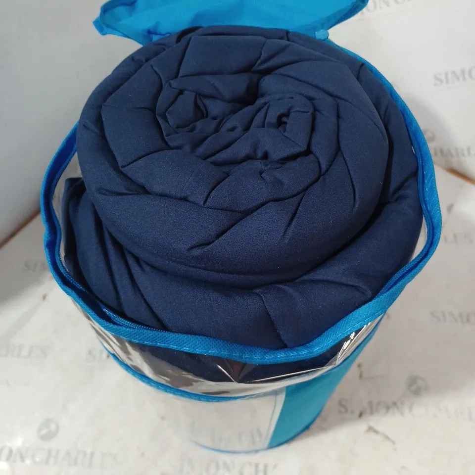 PACKAGED COMFY WELL LUXURIOUS BRUSHED MICROFIBRE COMFORTER SET - DOUBLE.