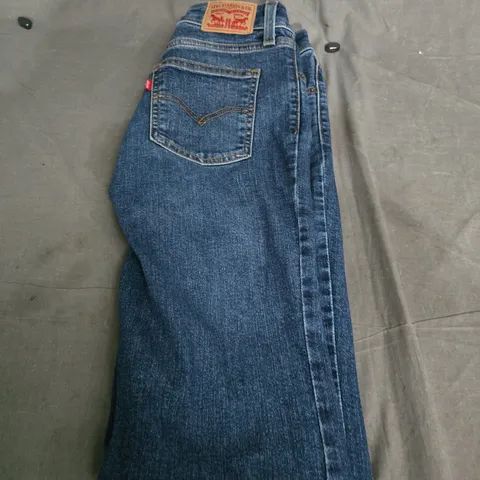 LEVIS STRAUSS DENIM JEANS - SIZE W24