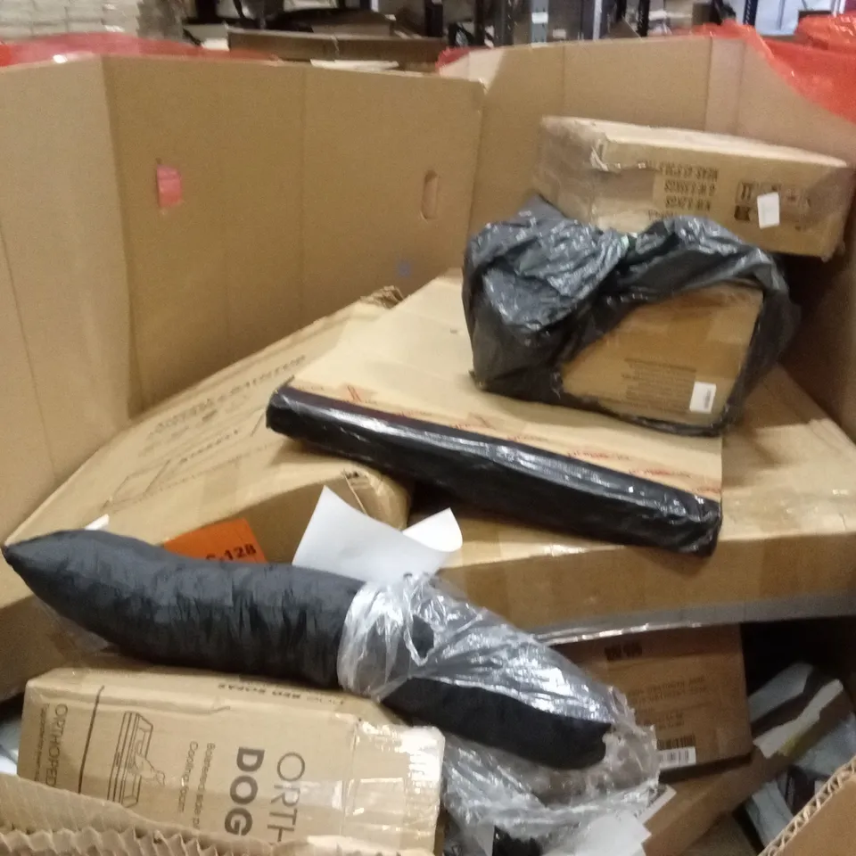 PALLET OF ASSORTED HOUSEHOLD GOODS AND PRODUCTS TO INCLUDE; PORTABLE BATH TUB,PHONE ACCESSORIES, PHOTO FRAME