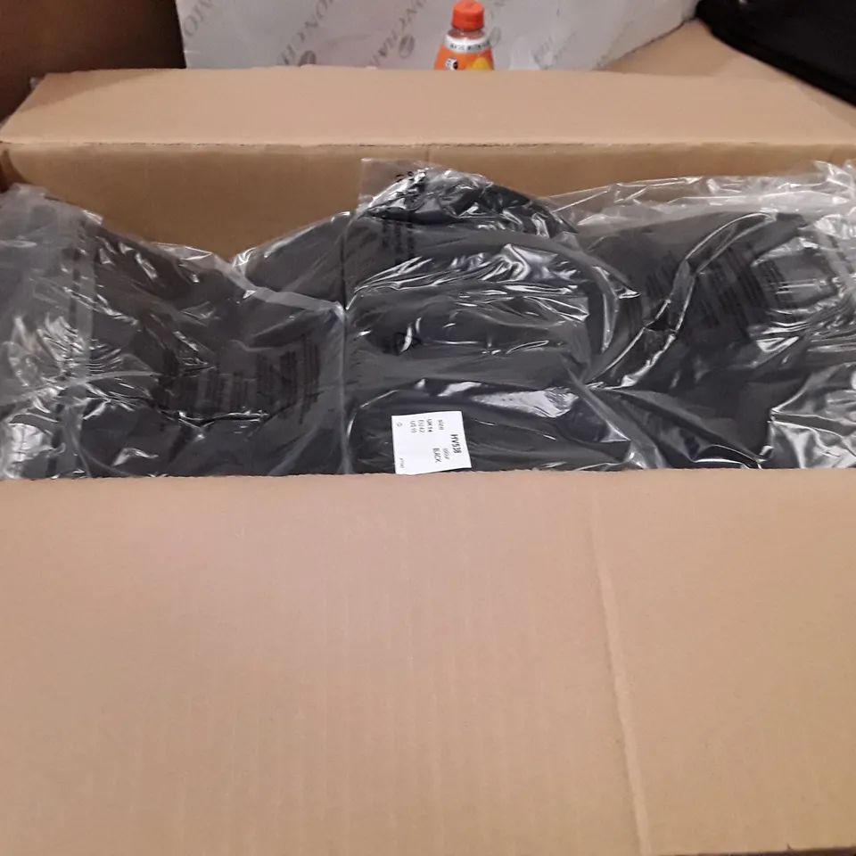 BOXED BRAND NEW JDWILLIAMS DENIM PLEAT SKIRT SIZE 14 BLACK COLOUR APPROXIMATELY 18 PIECES 
