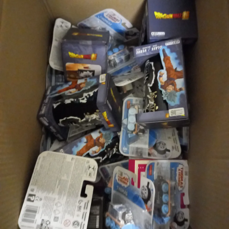 BOX OF APPROXIMATELY 15 ASSORTED ITEMS TO INCLUDE SHANG-CHI WENWU ACTION FIGURE, DRAGONBALL Z GLASS, DORBZ AQUA MAN FIGURE ETC