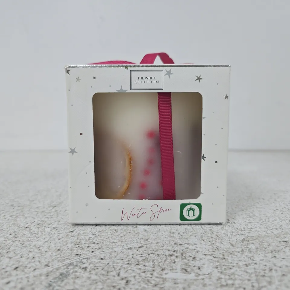 THE WHITE COLLECTION WINTER SPICE SCENTED CANDLE