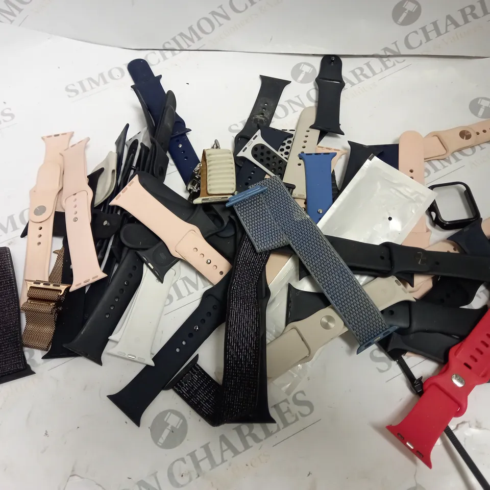 APPROX 30 ASSORTED LOOSE SMART WATCH STRAPS IN VARIOUS DESIGNS AND SIZES. 