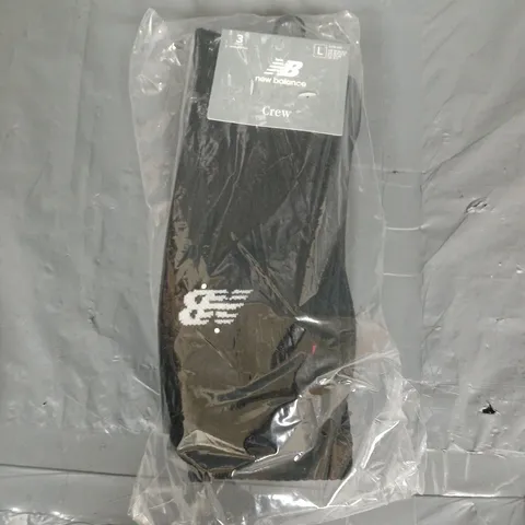 BAGGED NEW BALANCE PACK OF CREW CUSHIONED SOCKS IN BLACK - LARGE