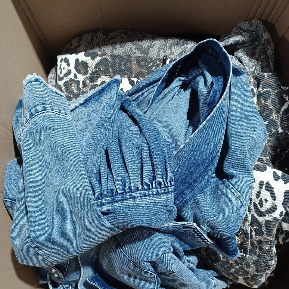 LARGE BOX OF ASSORTED CLOTHING IN DIFFERENT COLOURS AND SIZES 