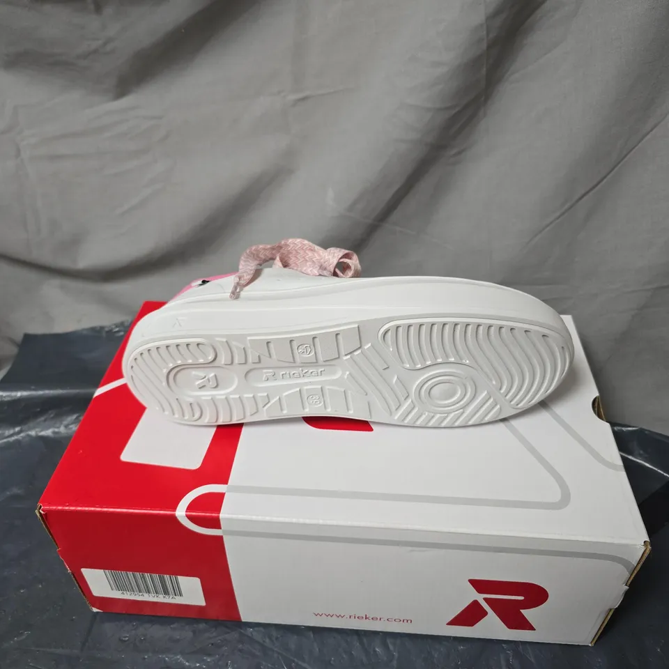RIEKER WOMEN'S WHITE SNEAKERS WITH PINK LACES SIZE EU 39