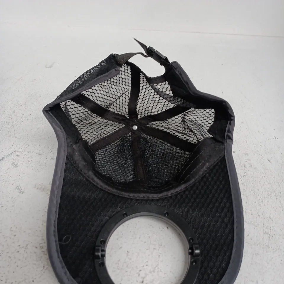 BLACK MESH BASEBALL CAP WITH CIRCULAR BRIM INSERT