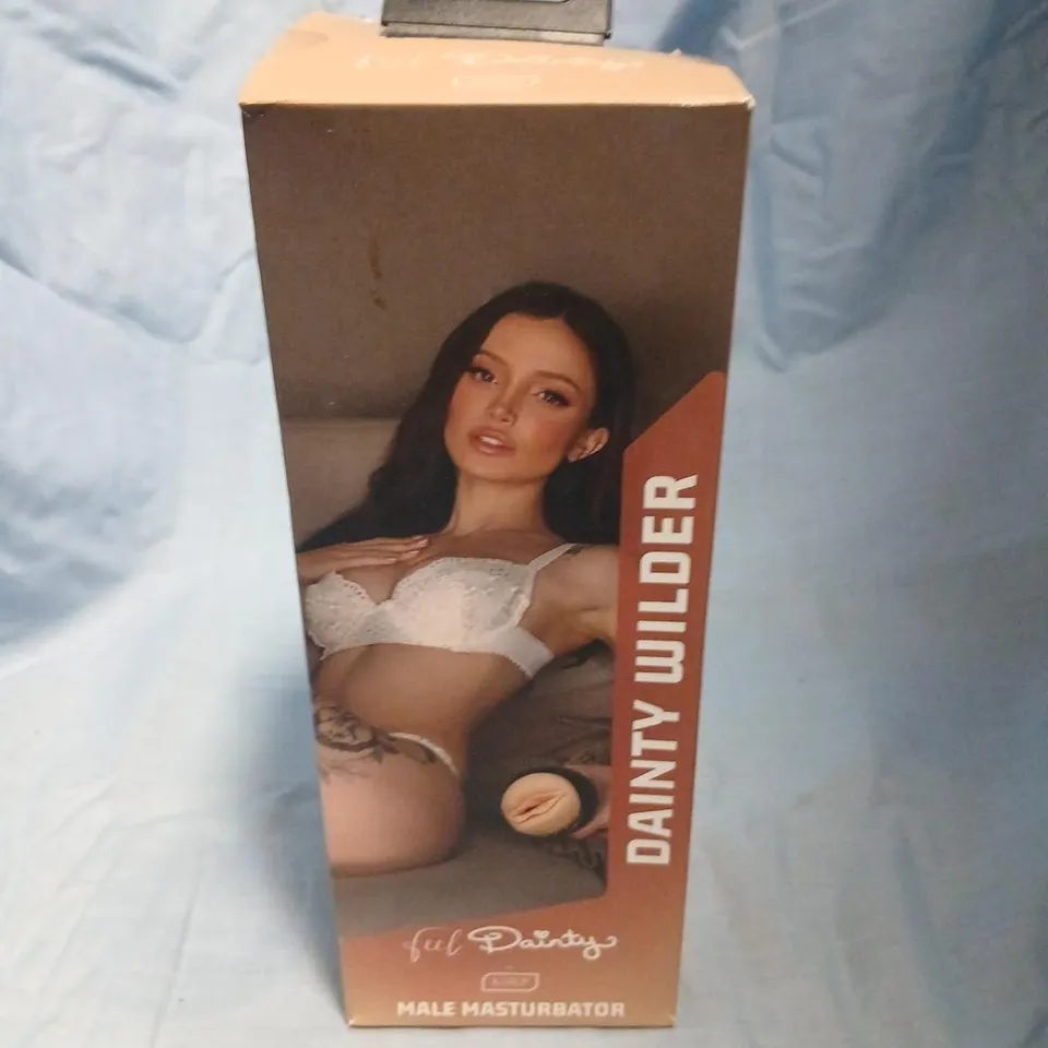 DAINTY WILDER MALE MASTURBATOR – BOXED