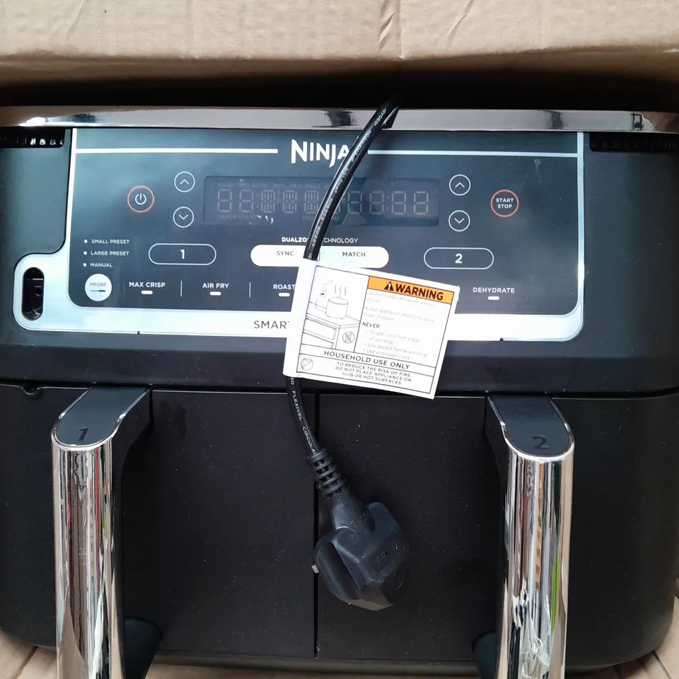 BOXED NINJA FOODI MAX DUALZONE AIR FRYER IN BLACK
