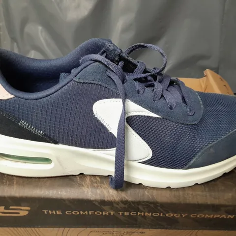 BOXED SKECHERS AIR COURT TRAINERS IN NAVY - SIZE 5.5