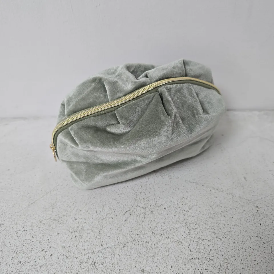 DOVE - VELVET ZIP POUCH WITH LOGO CHARM, SAGE GREY