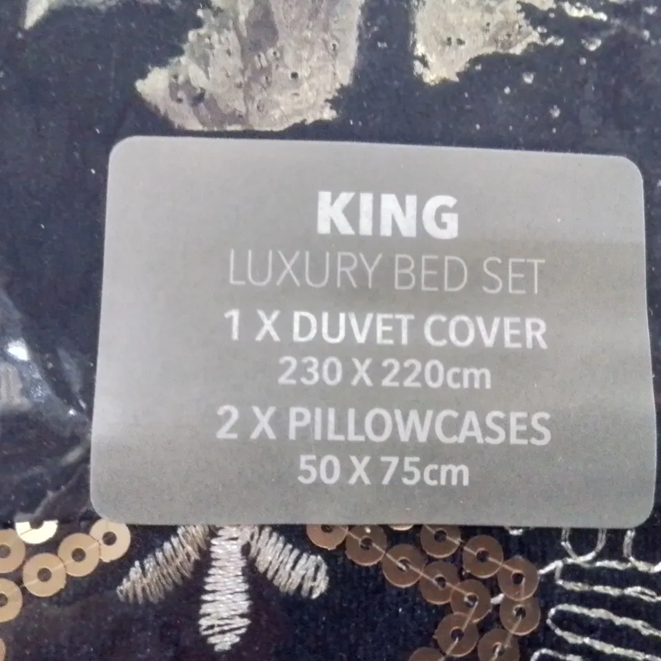 BRAND NEW SIGNATURE LUXURY DUVET COVER SET -KINGSIZE- (NAVY BLUE) 