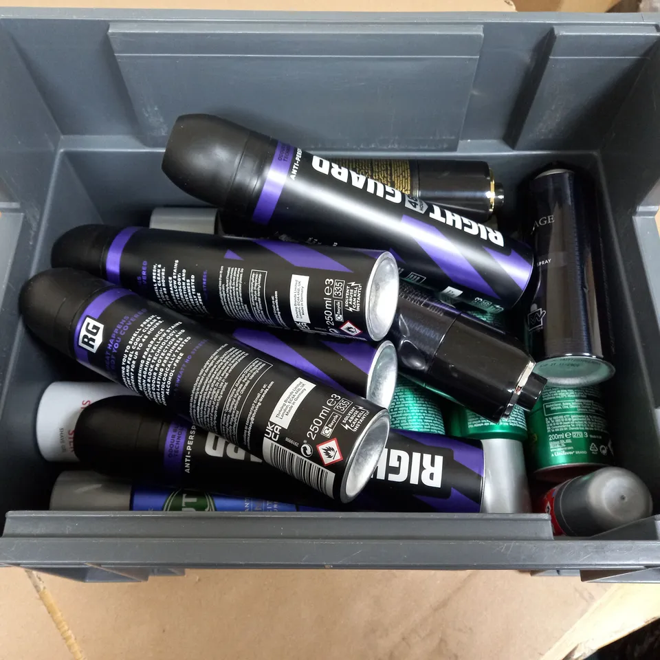 APPROXIMATELY 20 AEROSOL DEODORANT AND BODY SPRAYS TO INCLUDE BRUT, DOVE AND CHARLIE