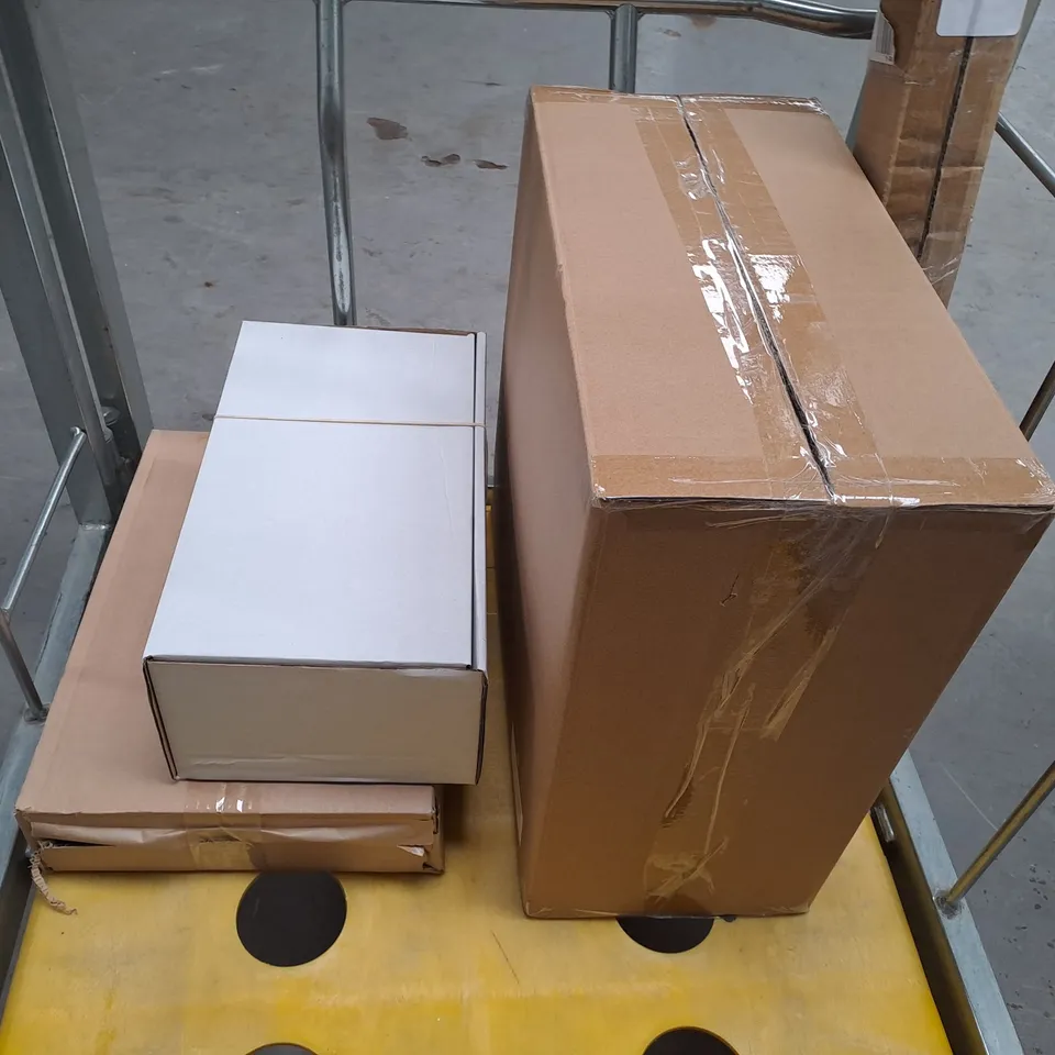 ASSORTMENT OF APPROXIMATELY 5 HOUSEHOLD ITEMS TO INCLUDE MY GARDEN STORIES BUSHY LED OLIVE DECORATIVE TREE, UNIQUE BALL DOCTOR BALL PUMP, ETC - COLLECTION ONLY