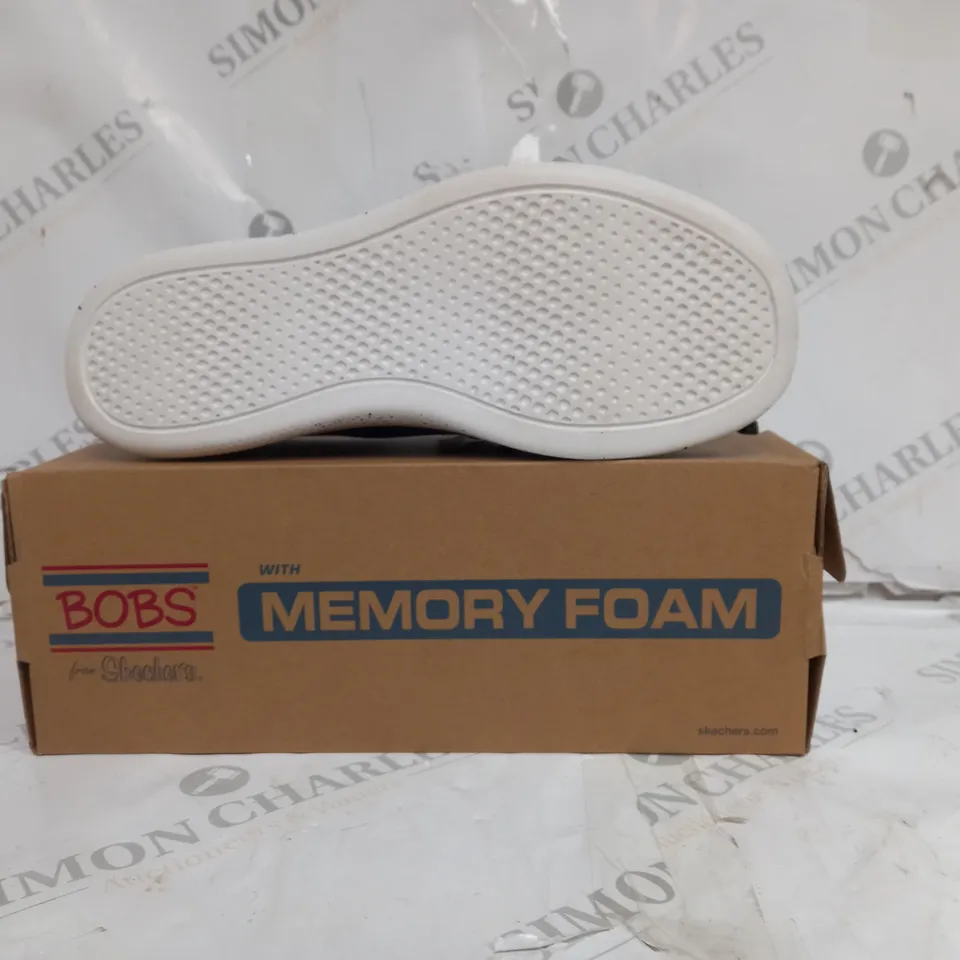 BOXED PAIR OF BOB'S BY SKETCHERS TEXTILE TRAINERS IN BLACK WITH WHITE SPECKLED SOLE SIZE 7